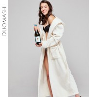 珊瑚絨睡袍庫存約8500件低價處理